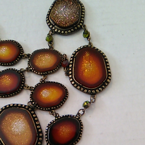 Necklace and earring set - Picture 5 of 8